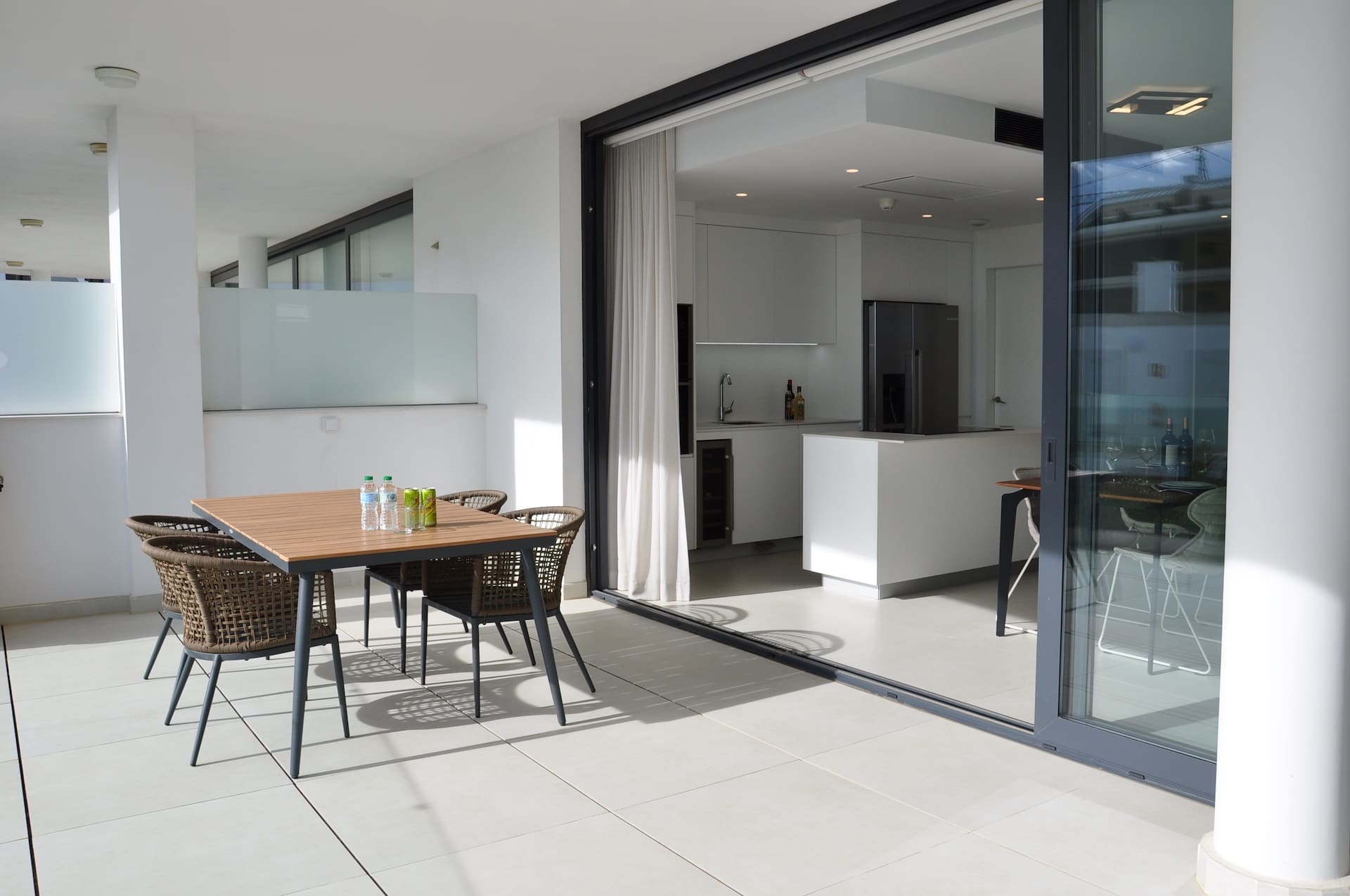 Move-in ready luxury apartment in Higuerón West with sea views and high-end finishes For sale with MDR Luxury Homes 0095 Move-in ready luxury apartment in Higuerón West with sea views and high-end finishes. For sale with MDR Luxury Homes.